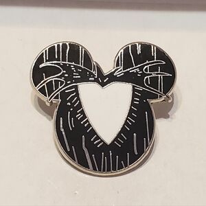 Disney Pin Trading The Nightmare Before Christmas Jack Skellington Mickey Icon